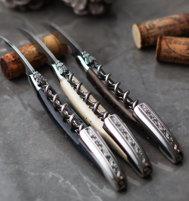 app.brand.reconnaitre.rivets_et_onglet.image_alt